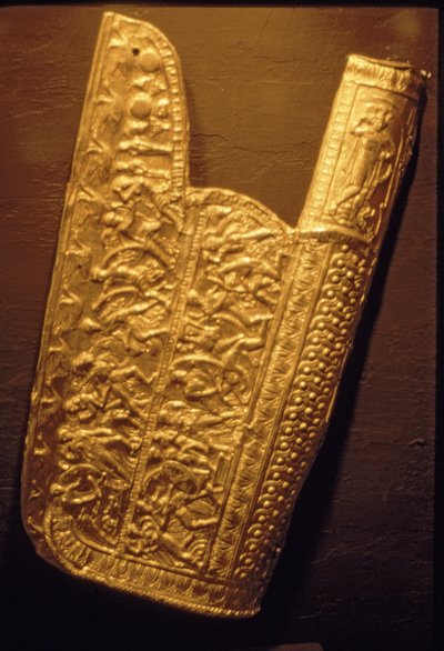 Goldener Köcher, aus dem Grab von Philipp II. in Vergina von Greek
